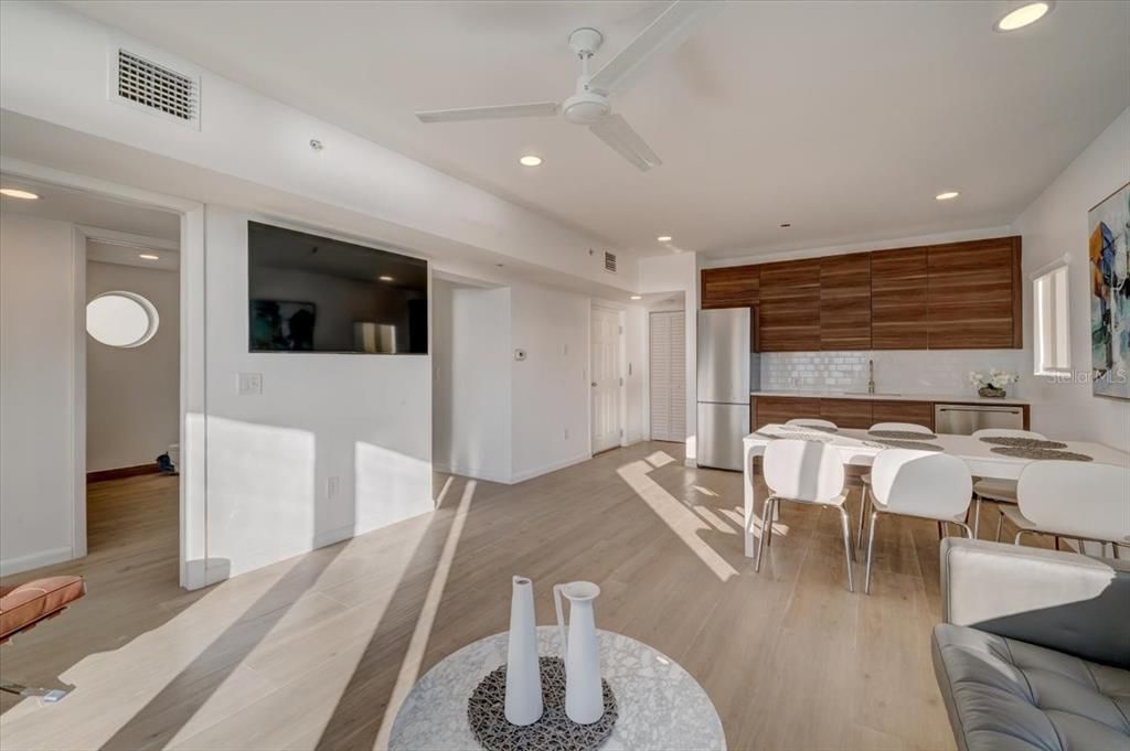 For Rent: $25,500 (5 beds, 4 baths, 3400 Square Feet)