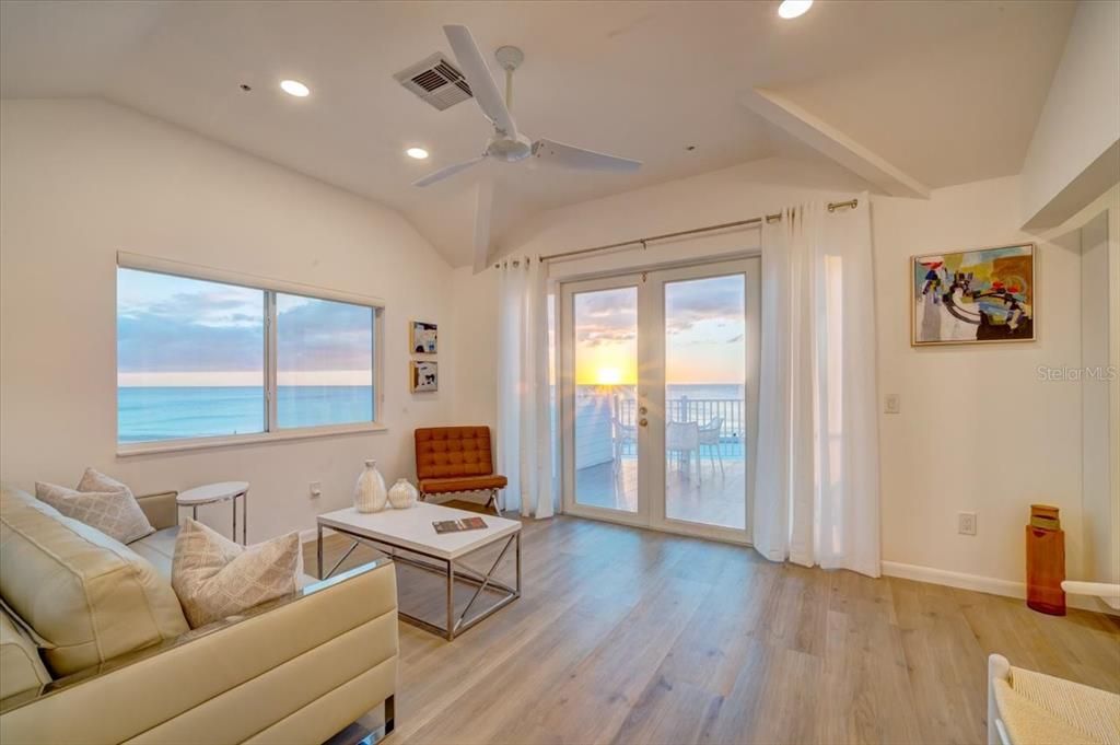 For Rent: $25,500 (5 beds, 4 baths, 3400 Square Feet)