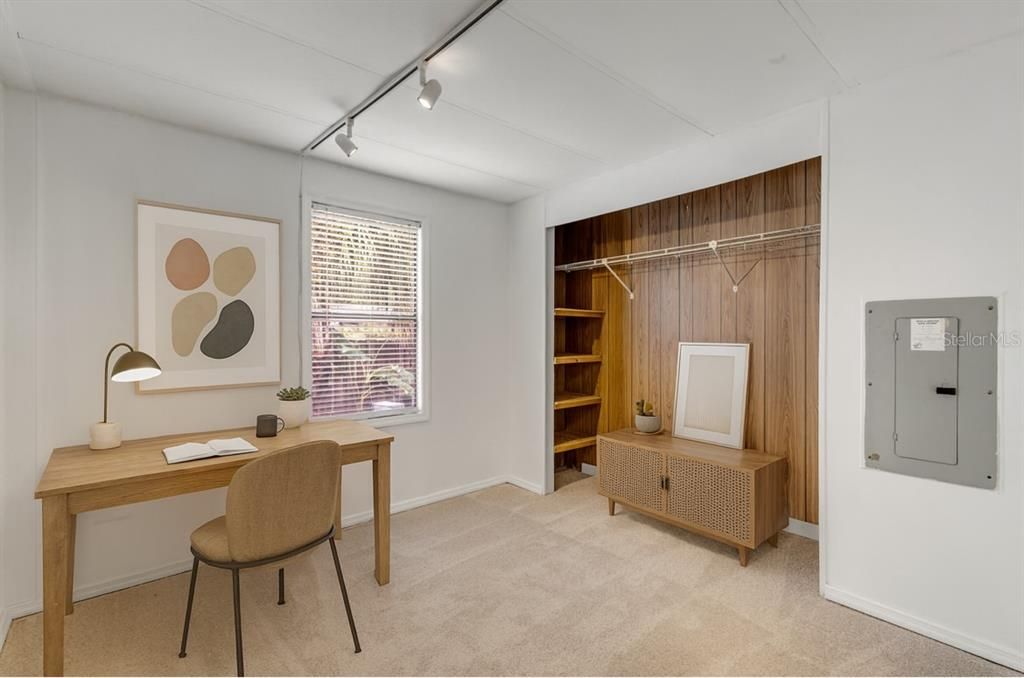 Под контрактом: $199,000 (3 спален, 2 ванн, 1144 Квадратных фут)