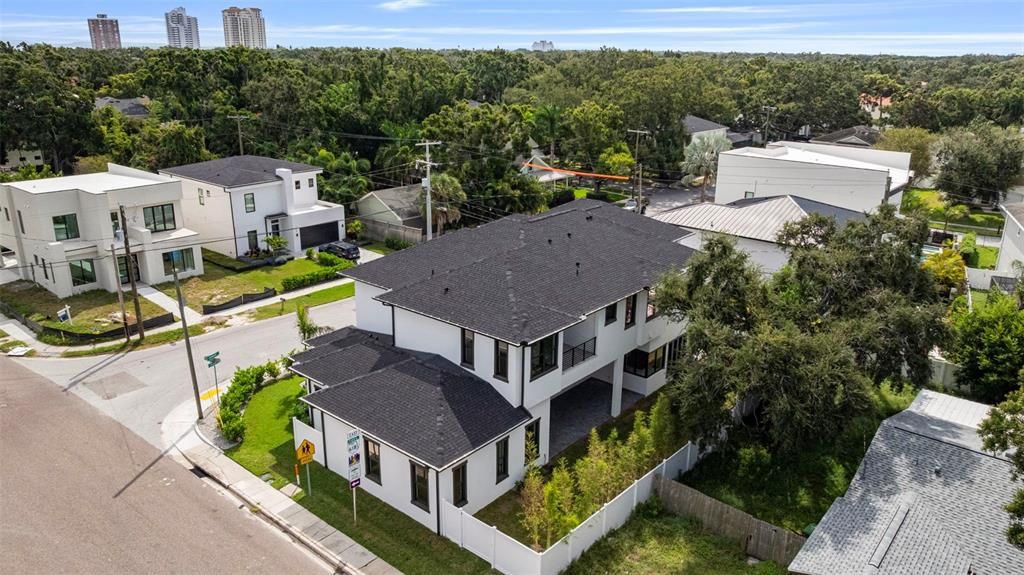 En Venta: $3,099,990 (5 camas, 5 baños, 5096 Pies cuadrados)