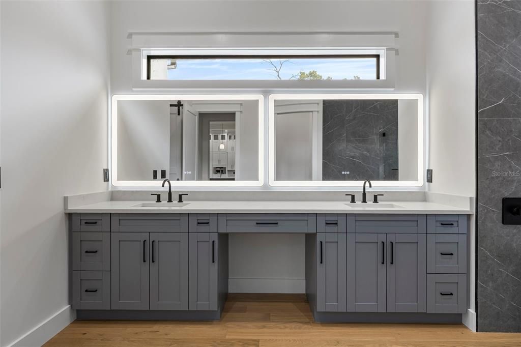 En Venta: $3,099,990 (5 camas, 5 baños, 5096 Pies cuadrados)