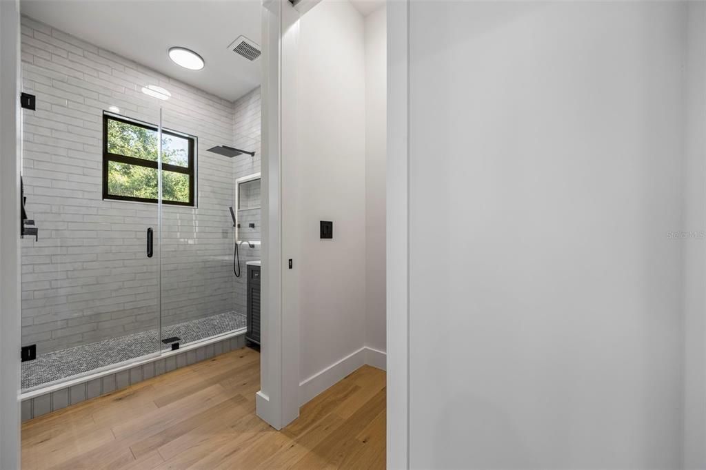 En Venta: $3,099,990 (5 camas, 5 baños, 5096 Pies cuadrados)