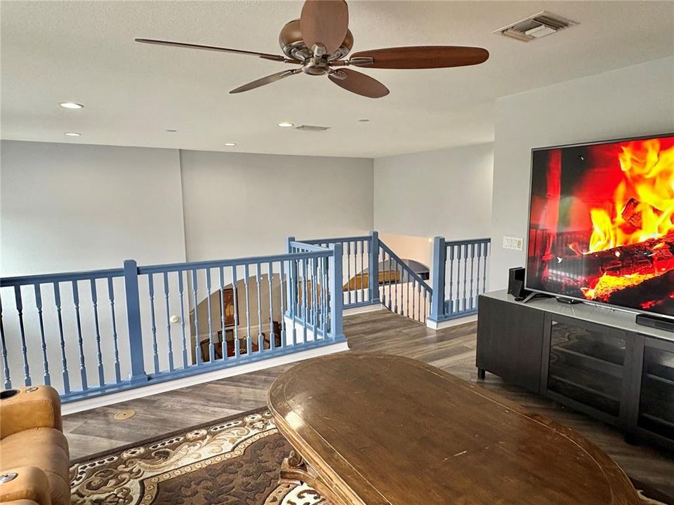 For Sale: $545,000 (3 beds, 2 baths, 2038 Square Feet)