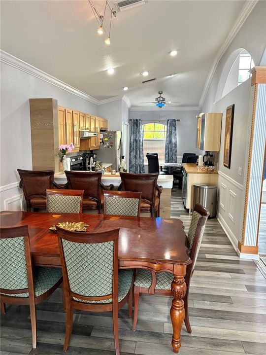 For Sale: $545,000 (3 beds, 2 baths, 2038 Square Feet)