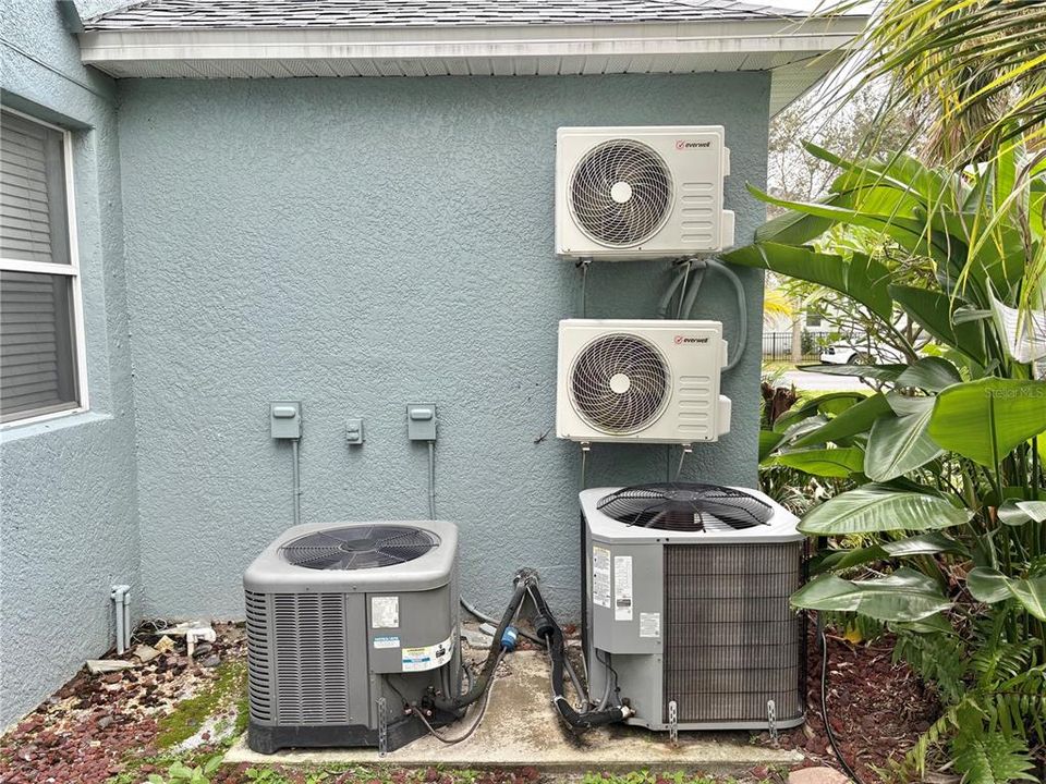 For Sale: $545,000 (3 beds, 2 baths, 2038 Square Feet)