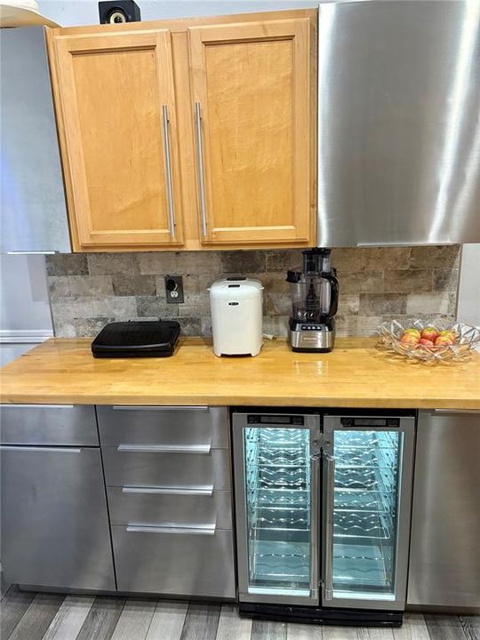 For Sale: $545,000 (3 beds, 2 baths, 2038 Square Feet)