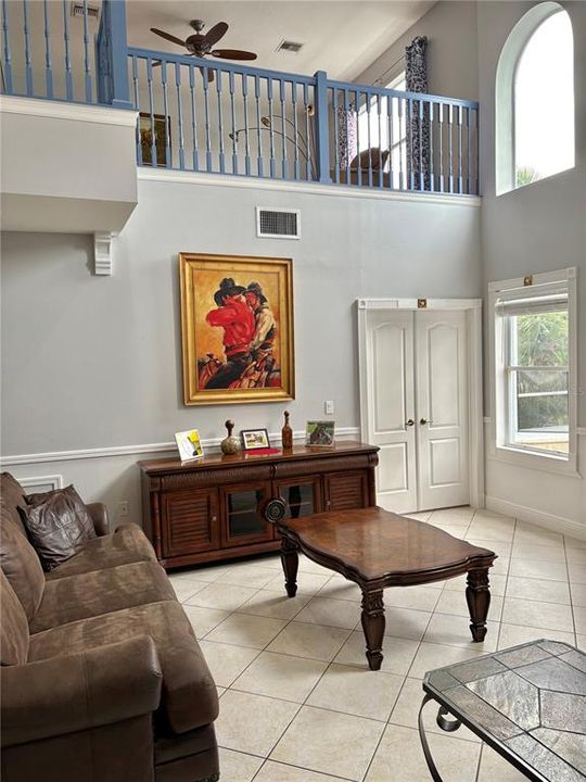 For Sale: $545,000 (3 beds, 2 baths, 2038 Square Feet)