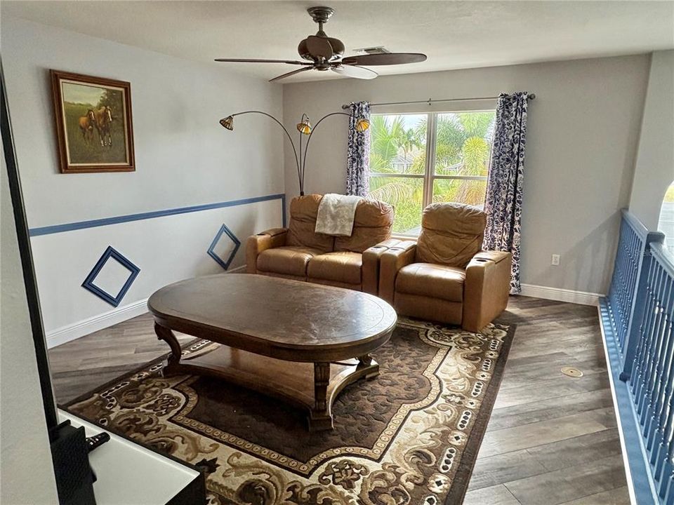 For Sale: $545,000 (3 beds, 2 baths, 2038 Square Feet)