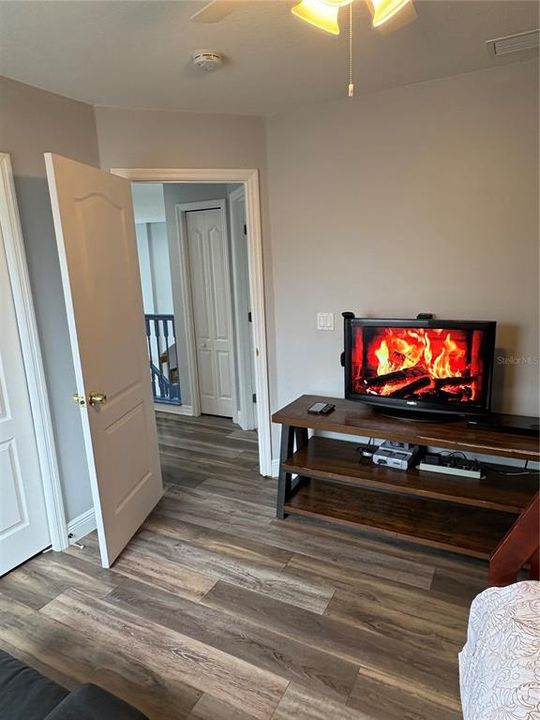 For Sale: $545,000 (3 beds, 2 baths, 2038 Square Feet)