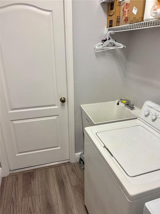 For Sale: $545,000 (3 beds, 2 baths, 2038 Square Feet)