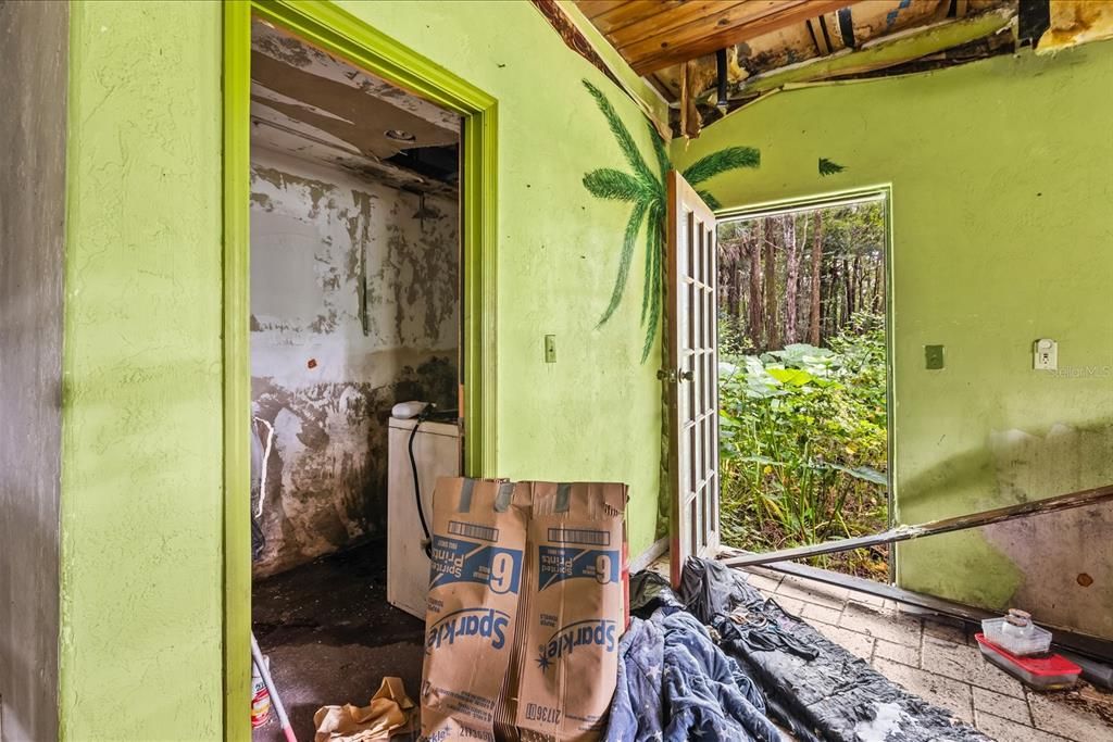 Под контрактом: $160,000 (3 спален, 2 ванн, 1200 Квадратных фут)