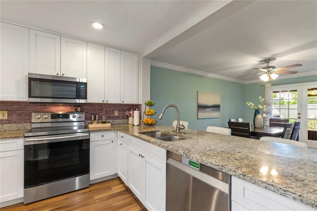 For Sale: $425,000 (3 beds, 2 baths, 1930 Square Feet)