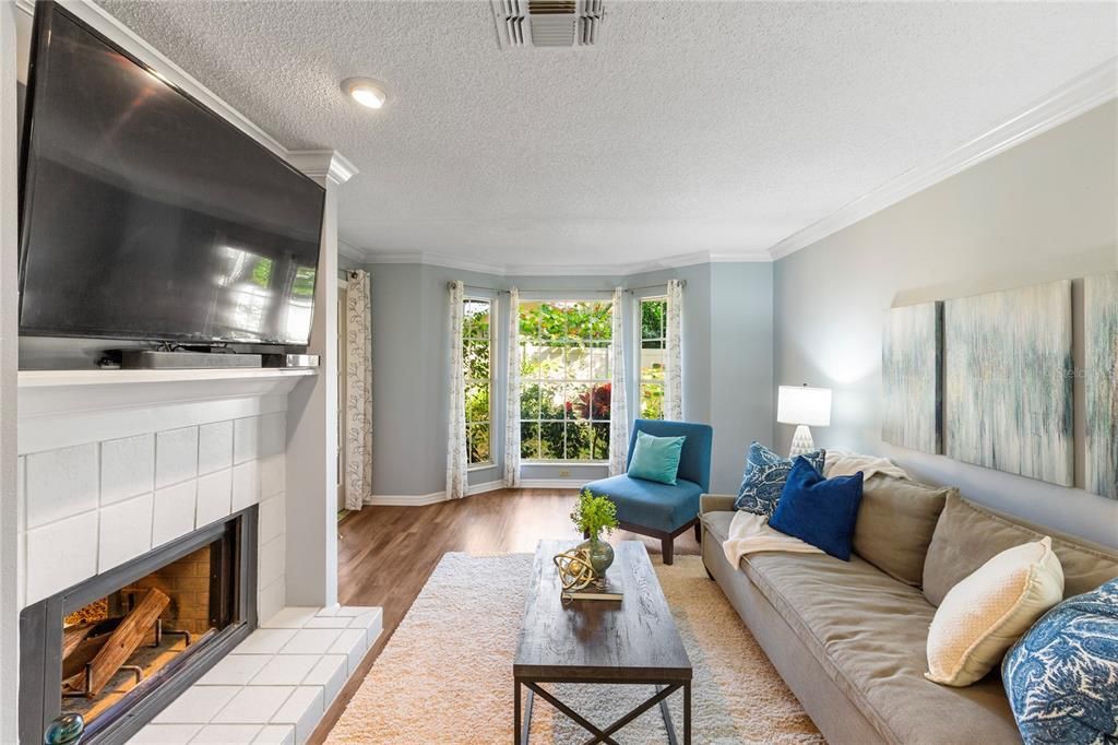 For Sale: $425,000 (3 beds, 2 baths, 1930 Square Feet)