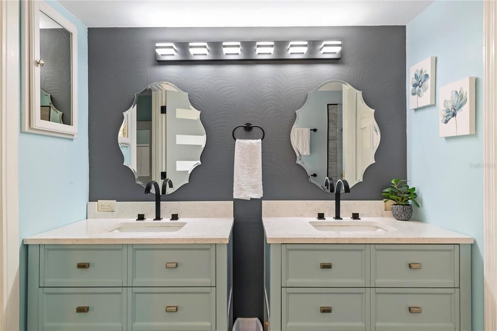 For Sale: $425,000 (3 beds, 2 baths, 1930 Square Feet)