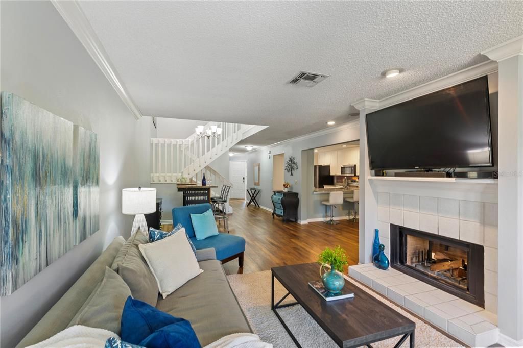 For Sale: $425,000 (3 beds, 2 baths, 1930 Square Feet)