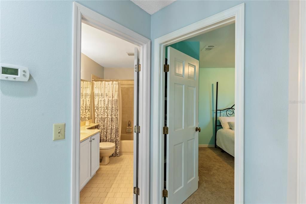 For Sale: $425,000 (3 beds, 2 baths, 1930 Square Feet)