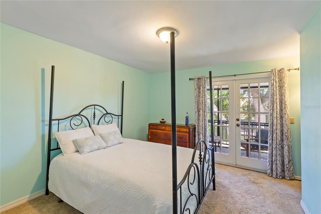 For Sale: $425,000 (3 beds, 2 baths, 1930 Square Feet)