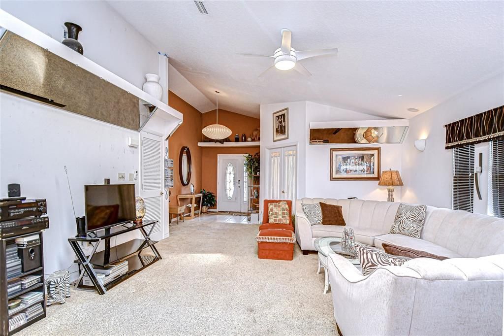 Active With Contract: $749,000 (2 beds, 2 baths, 1830 Square Feet)