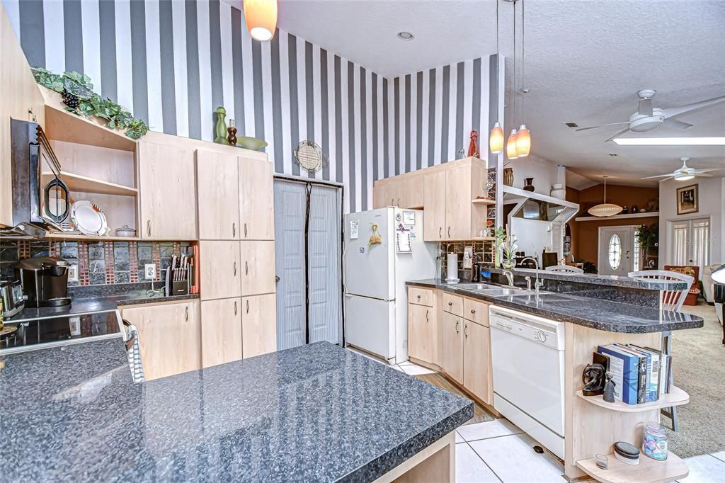 Active With Contract: $749,000 (2 beds, 2 baths, 1830 Square Feet)