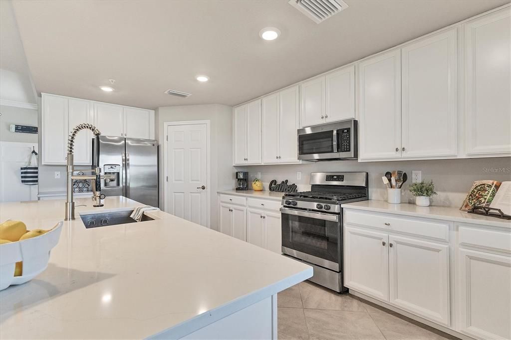 В аренду: $5,500 (3 спален, 2 ванн, 1786 Квадратных фут)