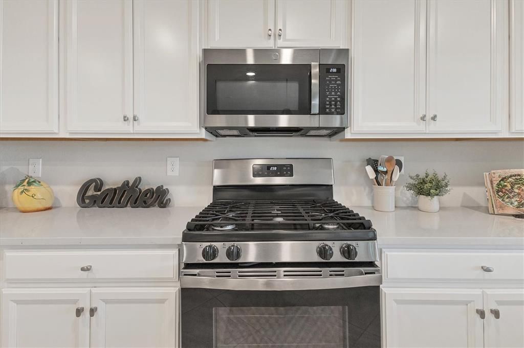 В аренду: $5,500 (3 спален, 2 ванн, 1786 Квадратных фут)