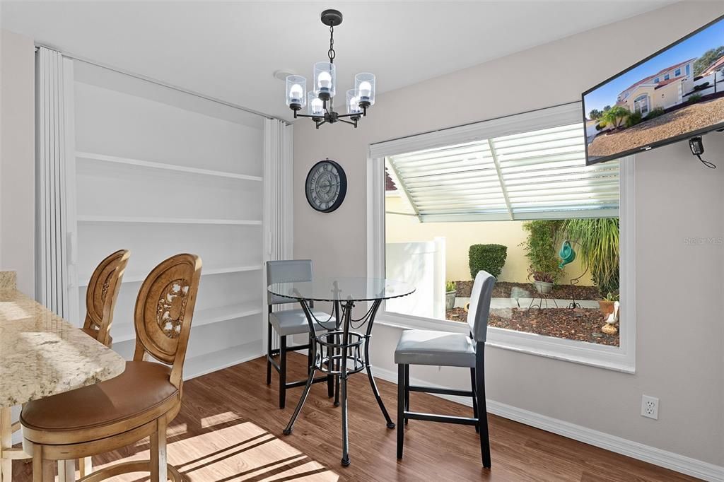 На продажу: $698,640 (3 спален, 2 ванн, 2366 Квадратных фут)