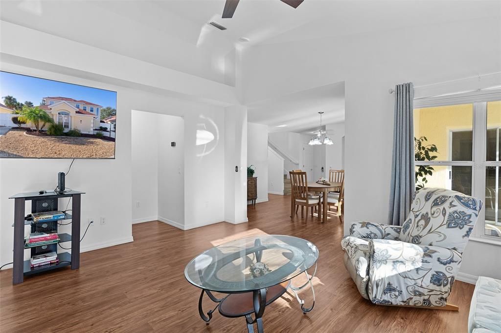 На продажу: $698,640 (3 спален, 2 ванн, 2366 Квадратных фут)