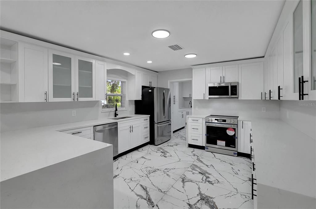 For Sale: $629,900 (4 beds, 3 baths, 2531 Square Feet)