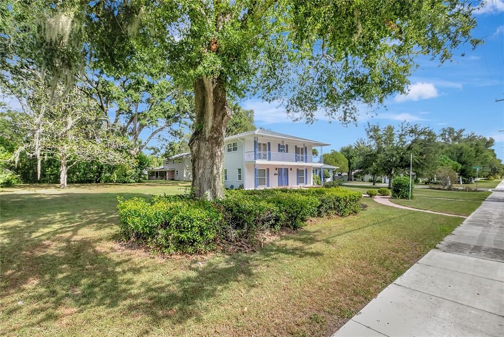 For Sale: $629,900 (4 beds, 3 baths, 2531 Square Feet)