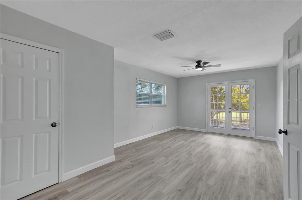 For Sale: $629,900 (4 beds, 3 baths, 2531 Square Feet)