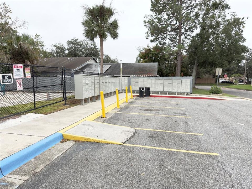 Activo con contrato: $225,000 (3 camas, 2 baños, 1120 Pies cuadrados)