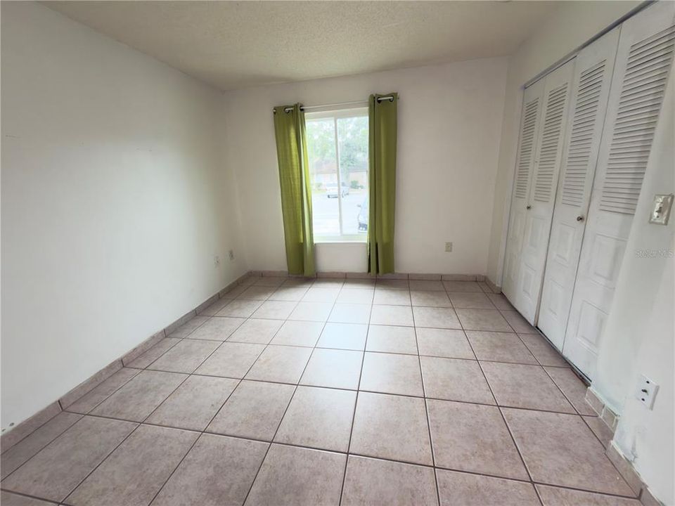 Activo con contrato: $225,000 (3 camas, 2 baños, 1120 Pies cuadrados)