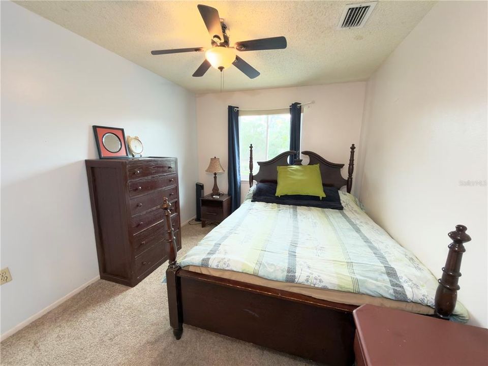 Activo con contrato: $225,000 (3 camas, 2 baños, 1120 Pies cuadrados)