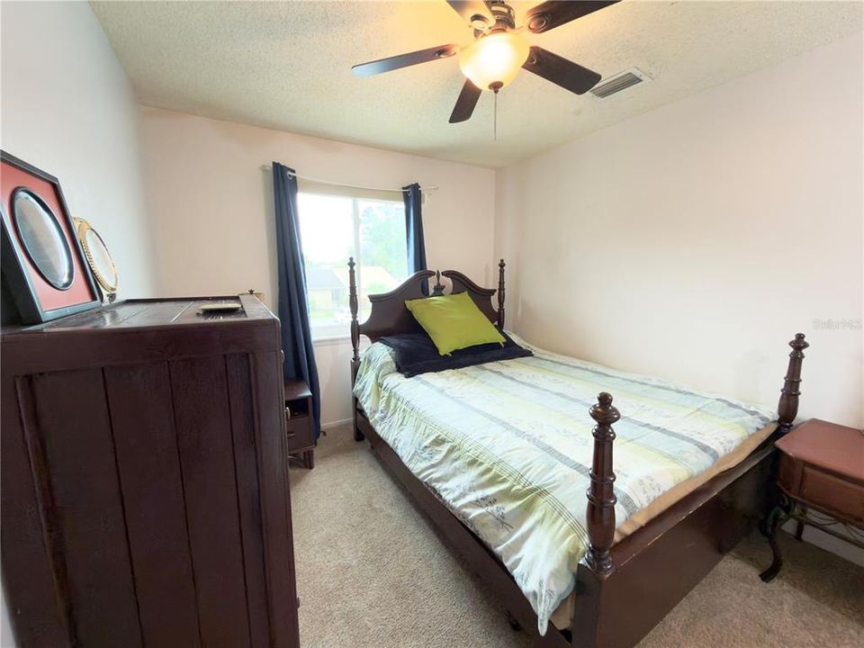 Activo con contrato: $225,000 (3 camas, 2 baños, 1120 Pies cuadrados)