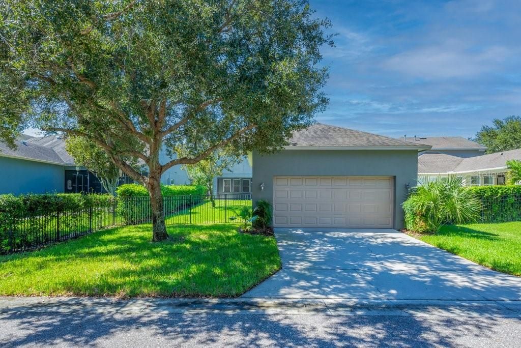 Active With Contract: $560,000 (4 beds, 3 baths, 2534 Square Feet)