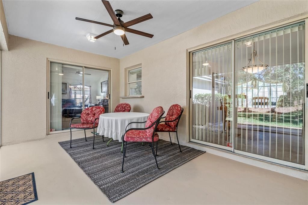 Под контрактом: $370,000 (3 спален, 2 ванн, 1832 Квадратных фут)