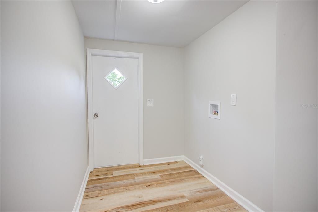 For Sale: $260,000 (4 beds, 2 baths, 1755 Square Feet)