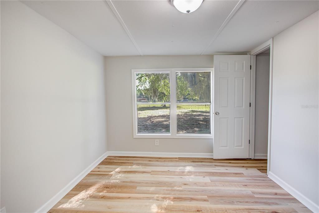 For Sale: $260,000 (4 beds, 2 baths, 1755 Square Feet)