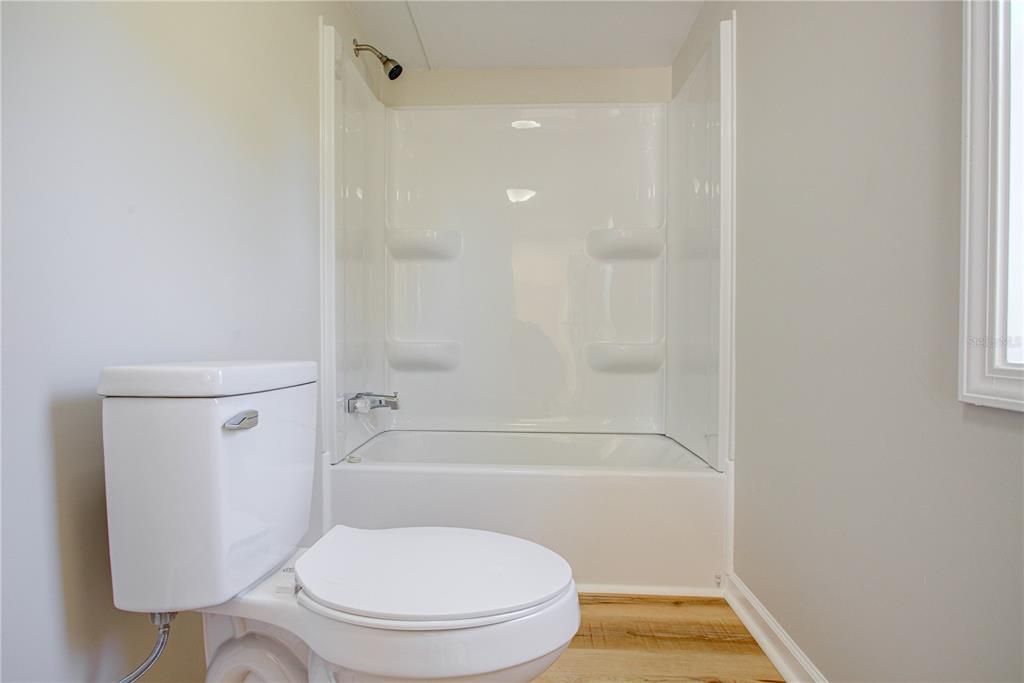 For Sale: $260,000 (4 beds, 2 baths, 1755 Square Feet)