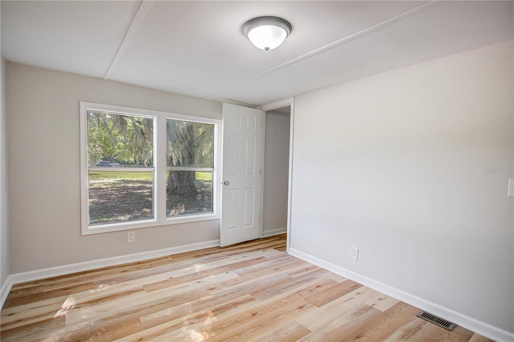 For Sale: $260,000 (4 beds, 2 baths, 1755 Square Feet)