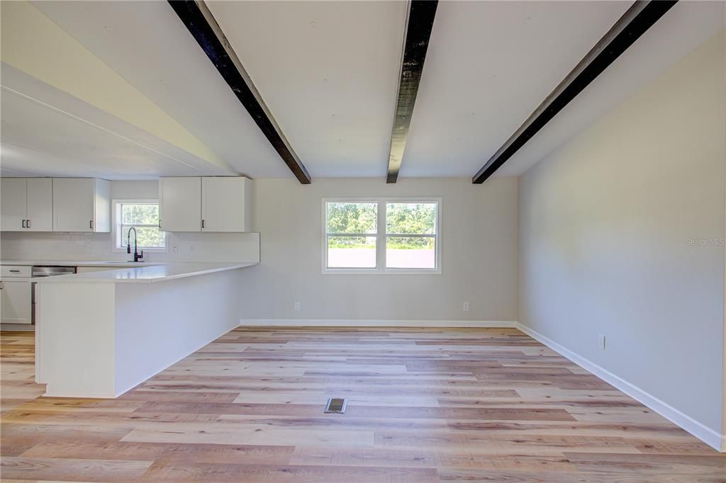 For Sale: $260,000 (4 beds, 2 baths, 1755 Square Feet)