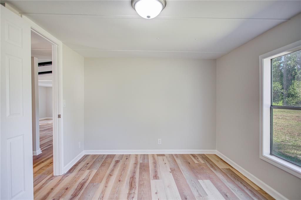 For Sale: $260,000 (4 beds, 2 baths, 1755 Square Feet)