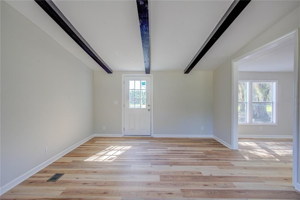 For Sale: $260,000 (4 beds, 2 baths, 1755 Square Feet)