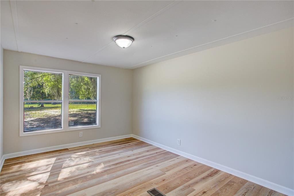 For Sale: $260,000 (4 beds, 2 baths, 1755 Square Feet)