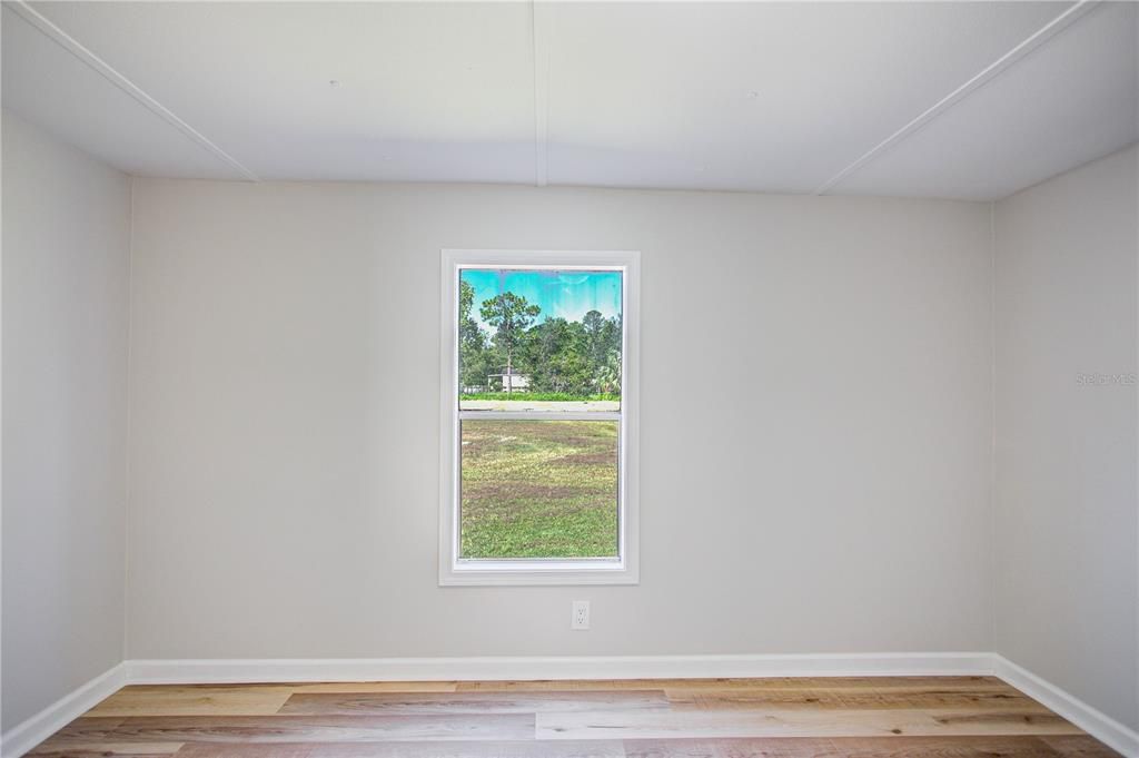 For Sale: $260,000 (4 beds, 2 baths, 1755 Square Feet)