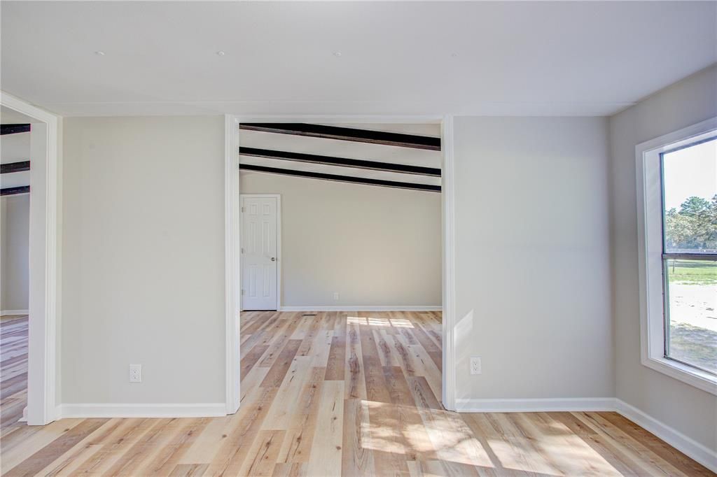 For Sale: $260,000 (4 beds, 2 baths, 1755 Square Feet)