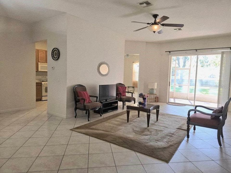 For Sale: $330,000 (3 beds, 2 baths, 1974 Square Feet)