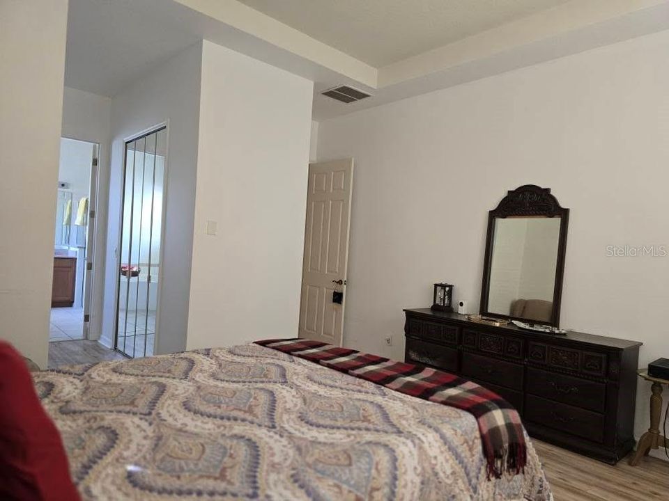 For Sale: $330,000 (3 beds, 2 baths, 1974 Square Feet)