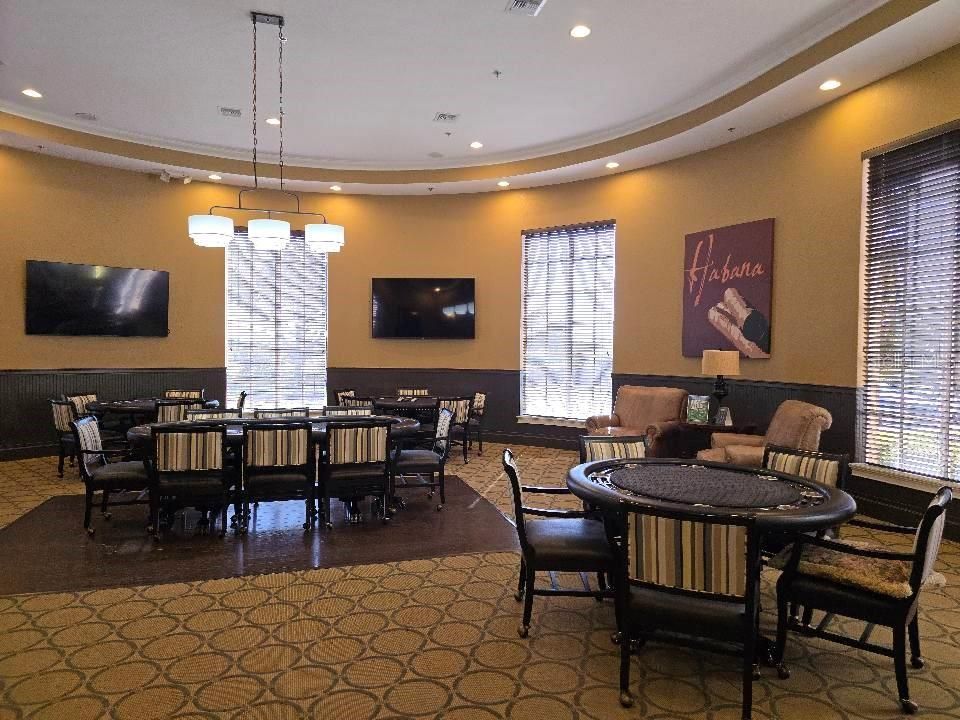 For Sale: $330,000 (3 beds, 2 baths, 1974 Square Feet)