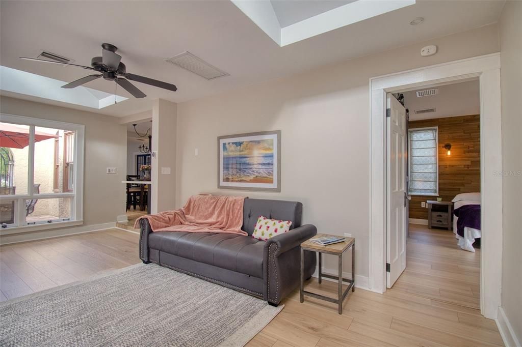 For Sale: $1,300,000 (3 beds, 2 baths, 1654 Square Feet)